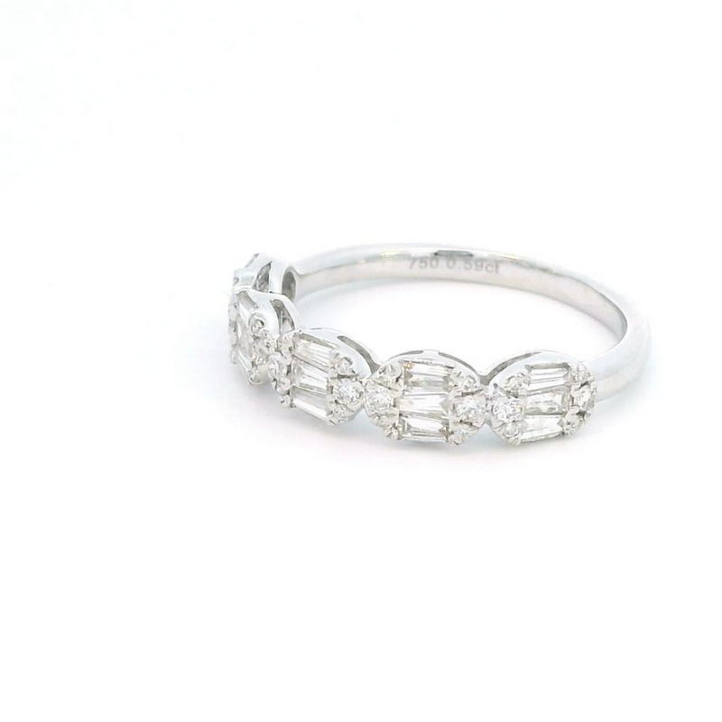 Leona White Gold Diamond Ring