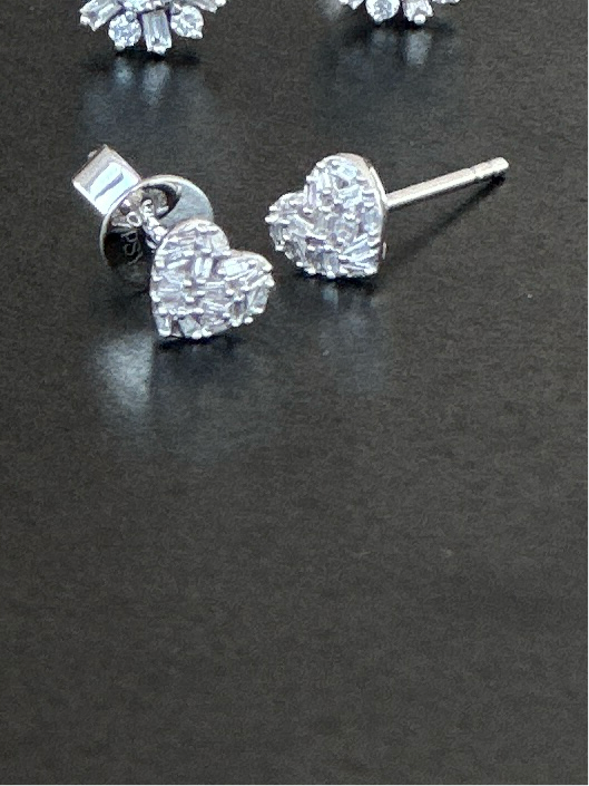 Amara Heart White Gold Diamond Earrings